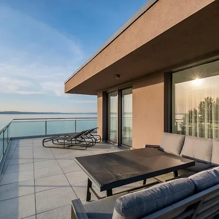 Myflat Coral 52 Duplex Penthouse Lejlighed *